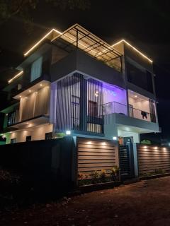 Devyani Villa | Luxury 4 BHK Villa with Pool - 0
