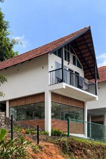 Pebble Falls Jungle Resort - 5