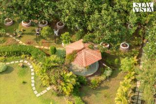 StayVista's Hillside Meadows - Mountainside Retreat with Farm View, Pool & Deck, Lawn & Gazebo - 5