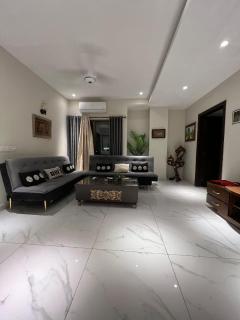 The Marble Suite, 2 BHK, Gulberg 3, Self Check in , Lahore - 7