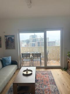 Sunlit Apartment in Mati & private garage - 4