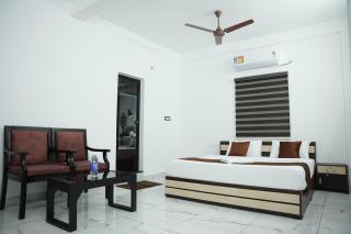 Hotel Gold Suite, Kakkanad - Kochi - 7