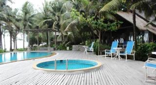 Chivaree Hotel and Resort - 3