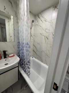 проспект Центральный и Мариупольская - 6