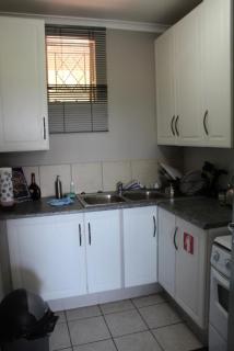 Kingsgate Luxury Suites Newlands - 5