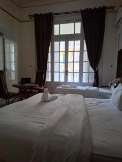 Dawn town palace - 2