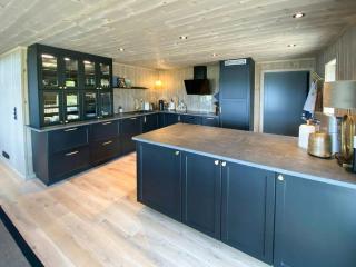 Family Cabin With Skogshorn Views - 6