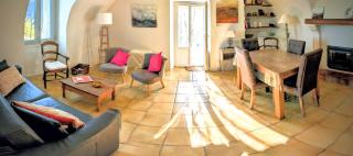 Gîte en Cévennes du sud, bergerie restaurée au rez de jardin d'une bastide avec piscine à débordement, vue exceptionnelle, authenticité, confort, repos assuré au cœur de la nature - 4