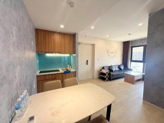 Gold Coast Executive Apartment - 1