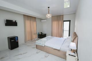 Anna's Garden Hotel - 9