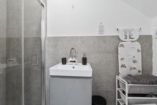 Studio w En-Suite Norwood junction kings Rd 4 - 4