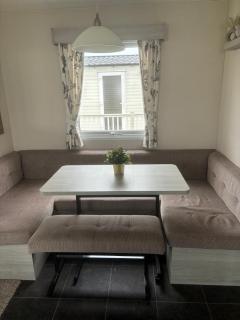 Beach Retreats, Romney Sands, Parkdean Resorts - 8