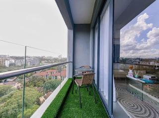 A stylish and spacious one-bedroom unit In Westlands,Rooftop Pool,Gym,Panoramic views of the city skyline - 3