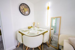 Stylish 1 BR Apartment Near Heathrow - 7