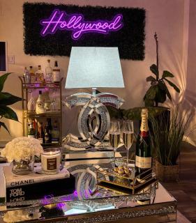 Hollywood Penthouse with Balcony Pool and Hollywood sign View with Free parking - 5