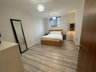 Cosy Bull Ring Apartment - 6