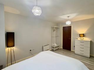 Cosy Bull Ring Apartment - 2