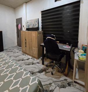 Budget AC Room near Basdako White Beach in moalboal cebu - shared bathroom - 8