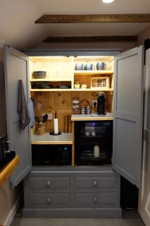 Cosy boutique retreat, courtyard & free parking - 3