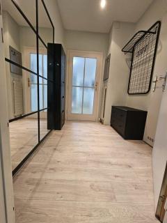 Cozy Belvedere Apartment - 2