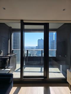 Luxury urban oasis in Docklands - 2