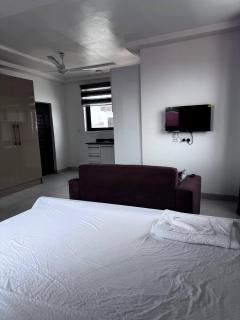 Beautiful property in East Legon - 1