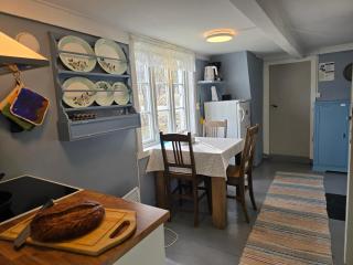 Lite hus ved sjøen - 2