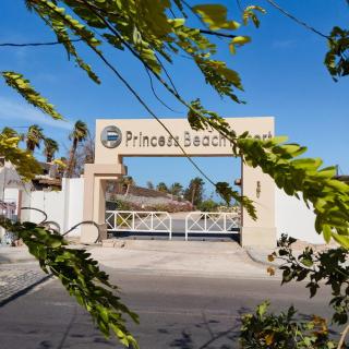 Stylish 1BR Chalet Private Beach & Pools Mamsha - 7