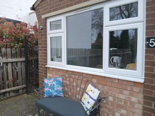 Ensuite Room with Private Entrance - 8