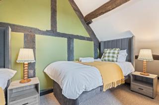 #66 Beautiful cottage near Cannock Chase - Sleeps 6 - Perfect for Contractors and Families - Free Parking - 6