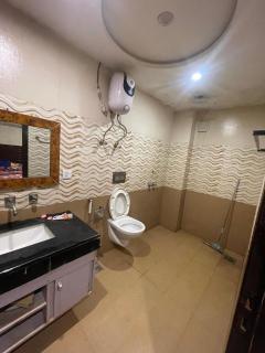 Pak Luxury Apartments 1990 - 1