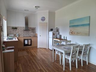 Abbivale Farm Cottage - Harewood - 3