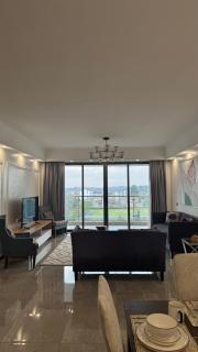 Modern 3BR apartment in Kilimani Wi-Fi, Pool, Gym - 0