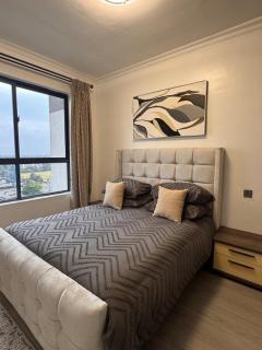 Modern 3BR apartment in Kilimani Wi-Fi, Pool, Gym - 9