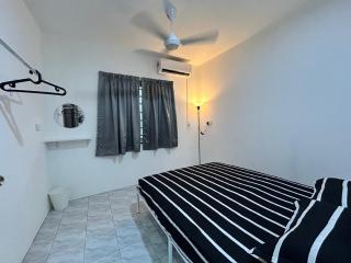 Aqwa Pujut Homestay - 1