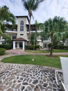 Aqua Haven Poolside Paradise Electricity included - 1