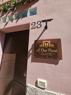 A due passi dal centro - 0