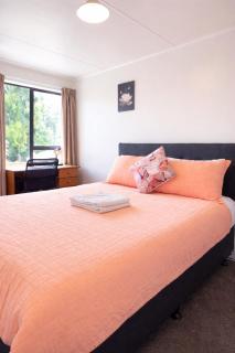 Family Friendly, Quiet, Cozy stay in Rotorua with free Wifi - 8