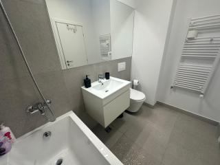 Green Nest - Center - 8