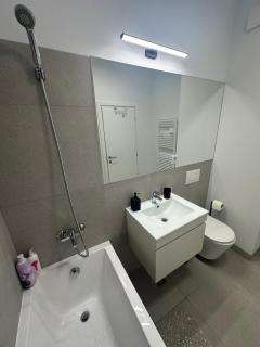 Green Nest - Center - 7