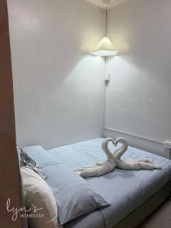 Lyn's Haven 1BR - 3