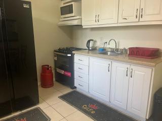 Cozy Modern flat - 3