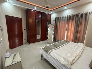 Serene 2nd-Floor Escape in a Private House - 8