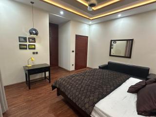 Serene 2nd-Floor Escape in a Private House - 6