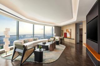 HUALUXE Zhongshan City Center - 2