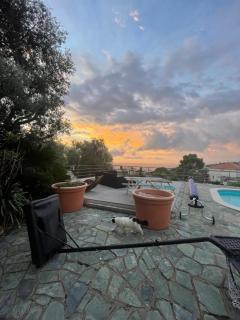 villa piscine vue mer terrasse et jardin - 4
