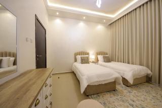 Silk Valley – Beachfront 3BR near Al Hamriyah - 5