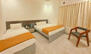 Hotel G Crown - 1