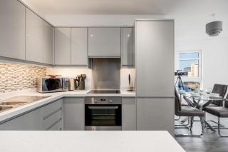 The Sanctuary- Short Walk to Hamworthy Beach and Park - 7