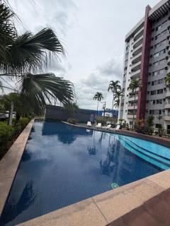 Apt 3 quartos, 3 banheiros, estacionamento, acesso direto ao Parque shopping, próximo ao Aeroporto e Estádio, Show no Mangueirão e Mangueirinho, condomínio Chácaras Ipê - 2